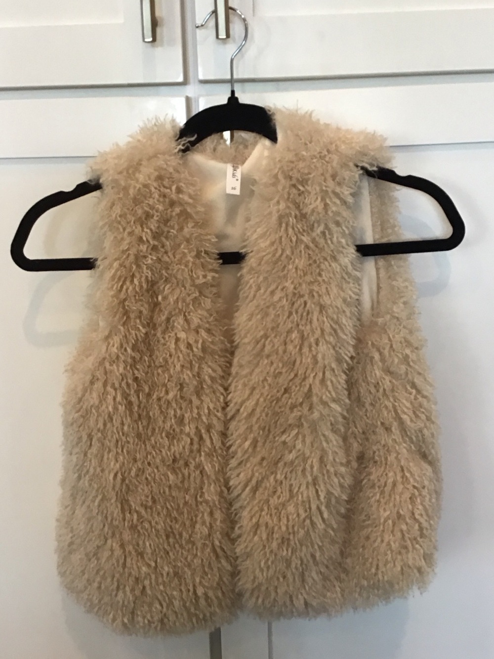 Kids Faux Fur Vest in Beige